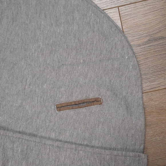 Savannah grey cape with faux fur, size 4T - Picture 2 of 6